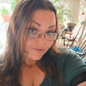 Meet your Posher, Casey